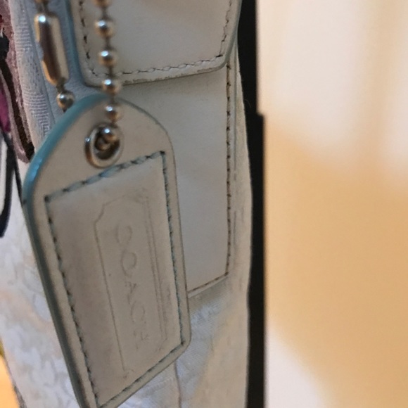 SOLD!!  COACH Leather and Fabric Shoulder Bag - FINAL MARKDOWN!! - Picture 5 of 6